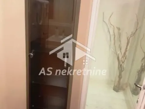 Izdavanje, trosoban stan, Sarajevska, Beograd - image 13