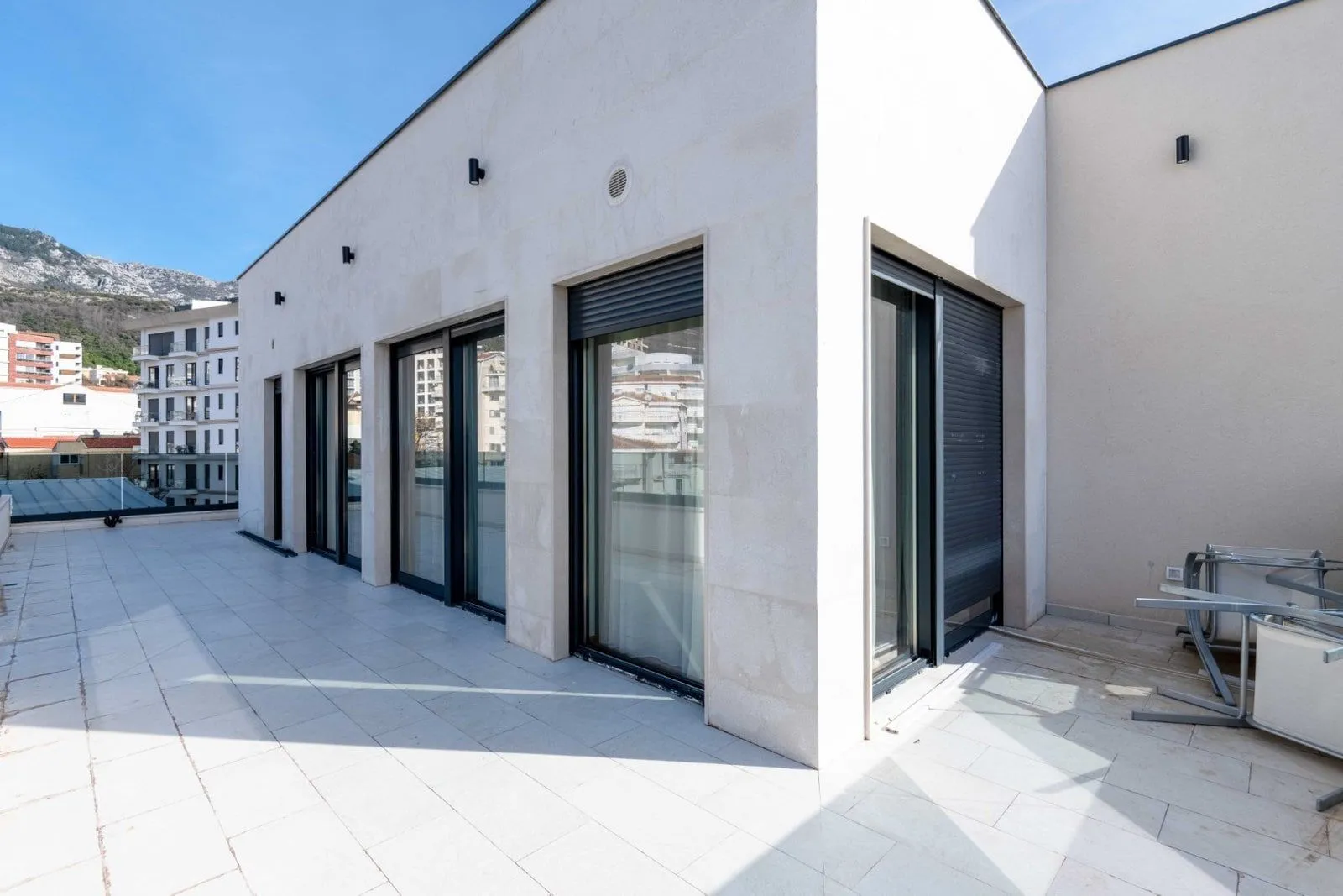Prodaja, dvosoban stan, 134m², Bečići, Budva