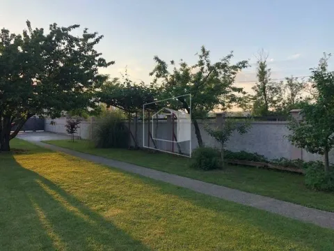 Izdavanje, kuća, 300m², Donji Kokoti, Podgorica - image 5