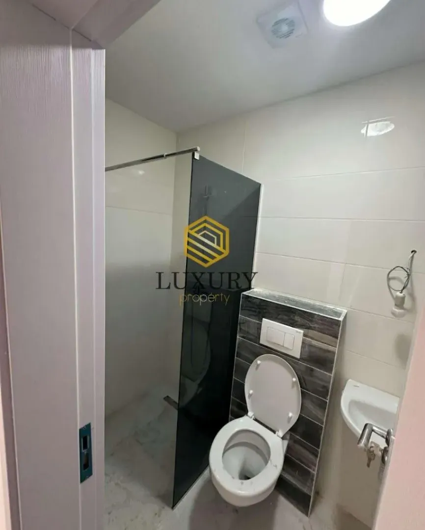 Prodaja, jednosoban stan, 42m², Podkošljun, Budva