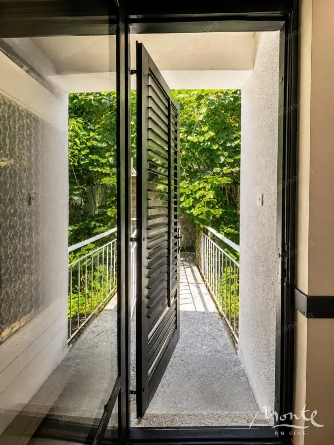 Prodaja, jednosoban stan, 52m², Krašići, Tivat