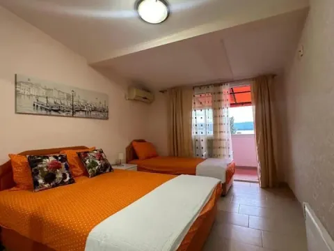 Izdavanje, jednosoban stan, 45m², Centar, Tivat - image 11