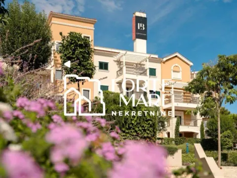 Prodaja, jednosoban stan, 71m², Luštica Bay, Tivat