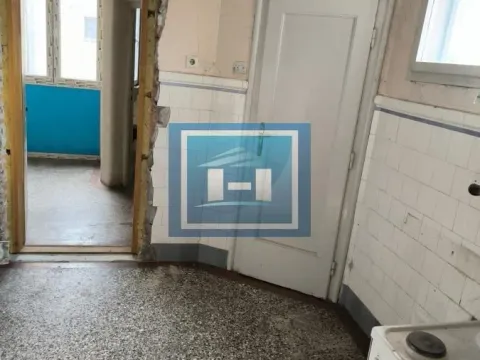 Prodaja, trosoban stan, 77m², Stari Grad, Beograd - image 8