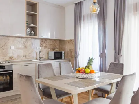 Prodaja, jednosoban stan, 74m², Budva, Crna Gora - image 2