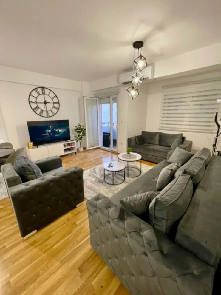 Izdavanje, dvosoban stan, 75m², Zabjelo, Podgorica