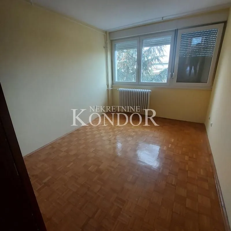 Sale, three bedroom apartment, 68m², Novi Beograd Blok 21, Novi Beograd Sve Podlokacije