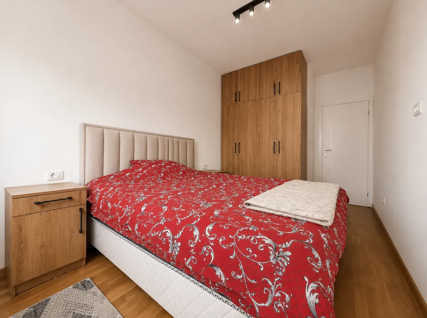 Izdavanje, jednosoban stan, 39m², Zagorič, Podgorica