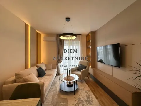 Izdavanje, jednosoban stan, 43m², Zabjelo, Podgorica - image 1