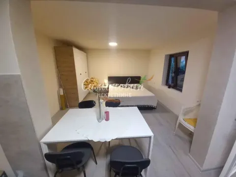 Izdavanje, kuća, 50m², Mali Mokri Lug, Zvezdara Sve Podlokacije - image 10