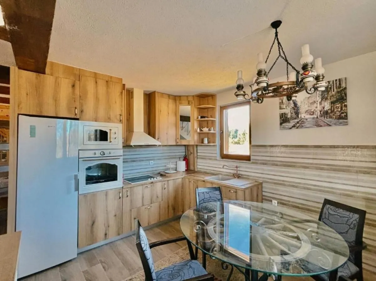 Prodaja, kuća, 274m², Žabljak, Crna Gora