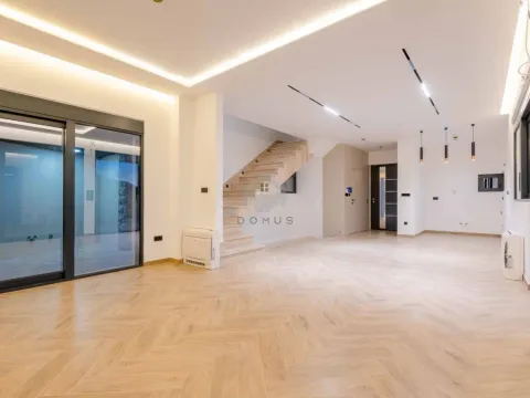 Sale, house, 240m², Kamenovo, Budva - image 7