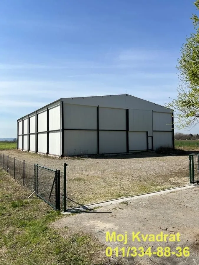 Prodaja, poslovni prostor, 667m², Omoljica, Pančevo