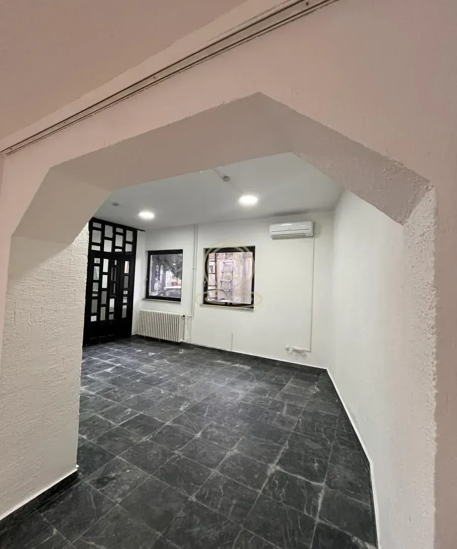 Rent, office space, 75m², Centar, Novi Sad