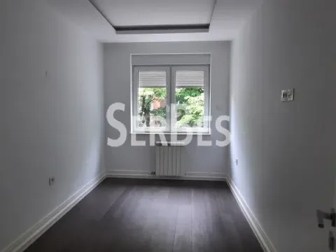 Izdavanje, stan, 150m², Socijalno, Novi Sad Sve Podlokacije - image 4