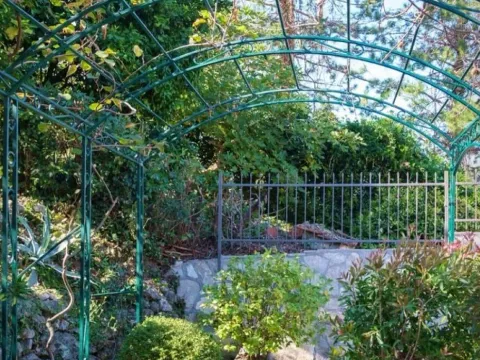 Sale, house, 215m², Stoliv, Kotor - image 6
