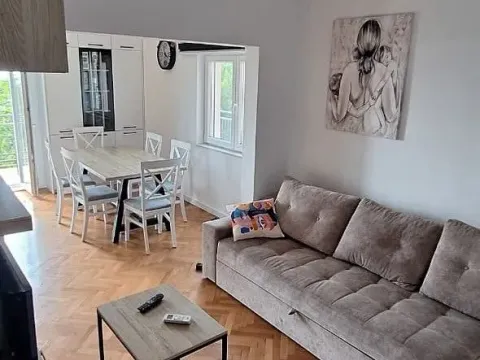 Rent, two bedroom apartment, 80m², Tripovići, Tivat