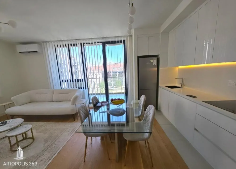 Sale, three bedroom apartment, 77m², Savski Venac, Beograd