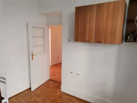 Rent, apartment, 94m², Savski Venac, Beograd - image 7