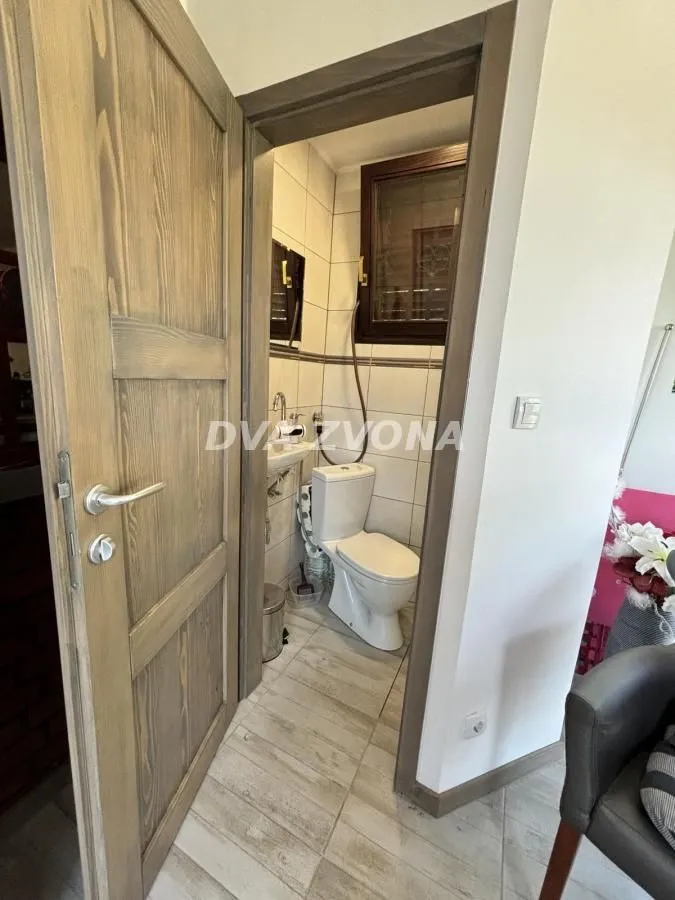 Prodaja, kuća, 150m², Sremska Kamenica, Petrovaradin