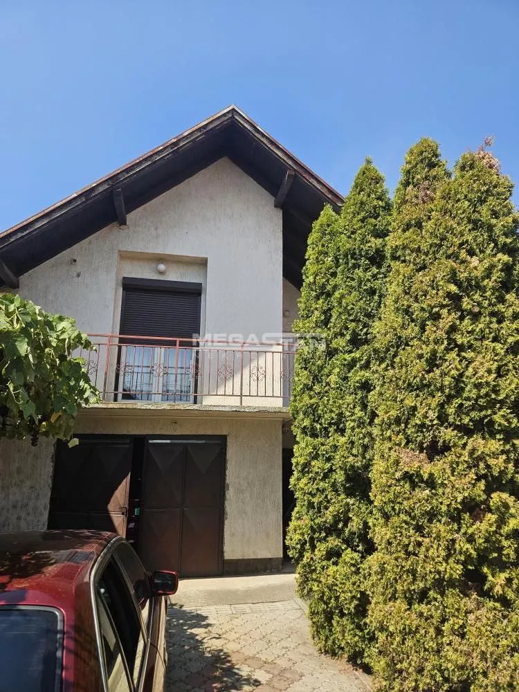 Sale, house, 235m², Batajnica, Beograd