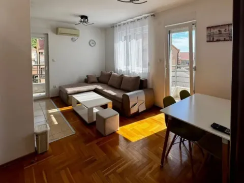 Rent, apartment, 61m², Zaobilaznica, Budva - image 3