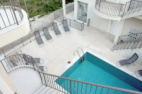 Prodaja, trosoban stan, 107m², Prčanj, Kotor - image 2
