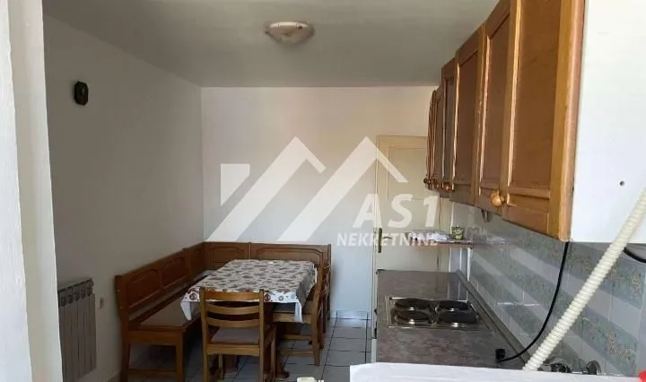 Izdavanje, dvosoban stan, 57m², Grbavica, Novi Sad Sve Podlokacije