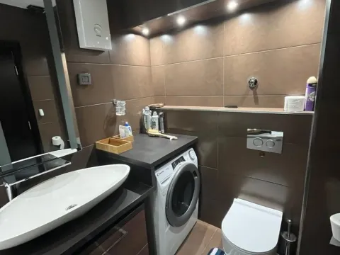 Izdavanje, četvorosoban stan, 87m², Stari Grad, Beograd - image 20