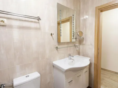 Sale, studio apartment, 27m², Bečići, Budva - image 8