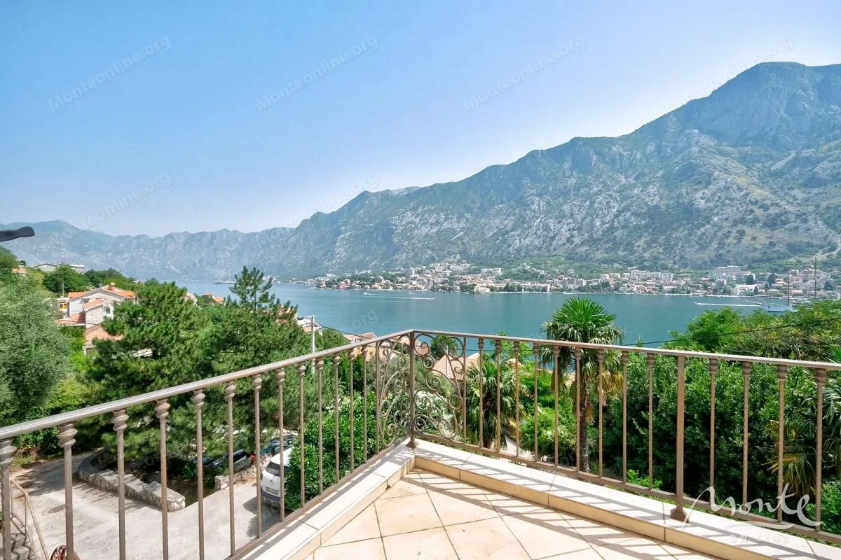 Sale, house, 174m², Muo, Kotor
