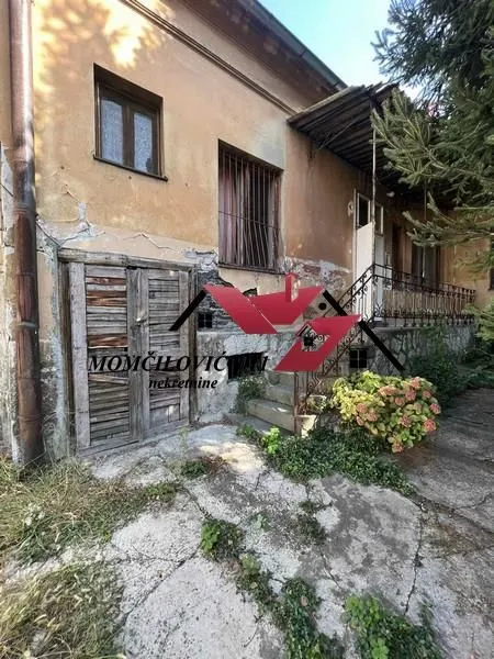 Prodaja, trosoban stan, 62m², Vračar Sve Podlokacije, Beograd