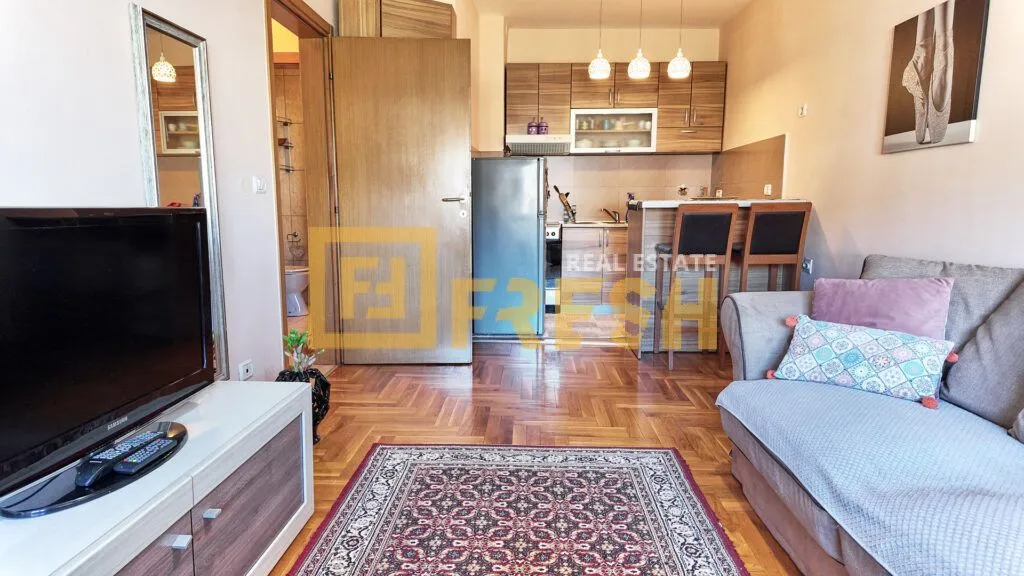 Rent, studio apartment, 32m², Centar, Podgorica