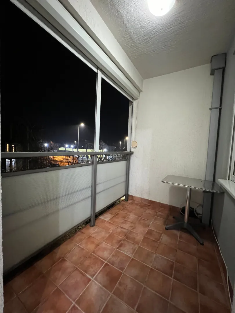 Izdavanje, jednosoban stan, 42m², Blok 9, Podgorica