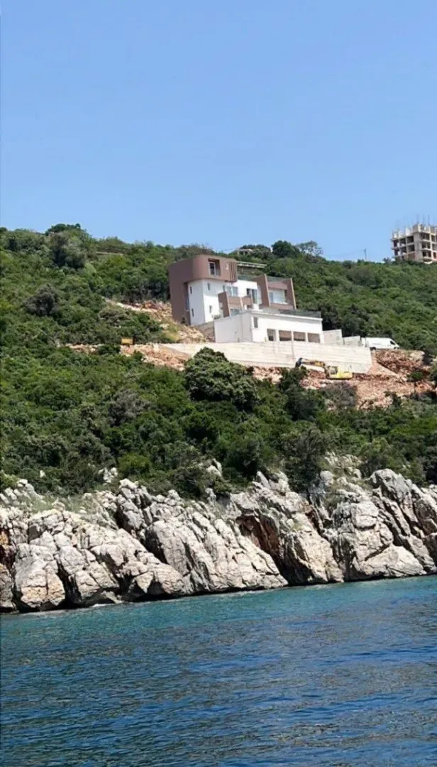 Rent, house, 560m², Dubrava, Bar