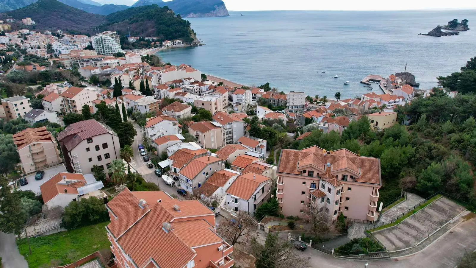 Prodaja, plac, 237m², Petrovac, Budva