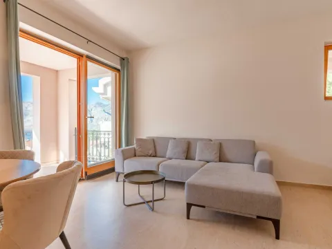 Prodaja, dvosoban stan, 106m², Dobrota, Kotor - image 7