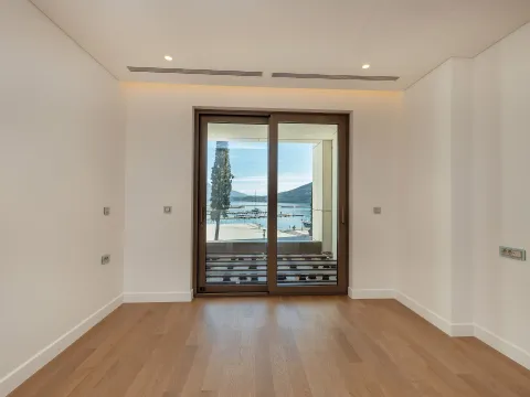 Prodaja, jednosoban stan, 82m², Portonovi, Herceg Novi - image 11