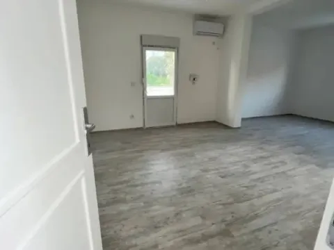 Sale, two bedroom apartment, 83m², Šušanj, Bar - image 3