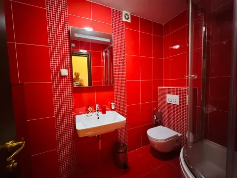 Rent, two bedroom apartment, 90m², City Kvart, Podgorica - image 14