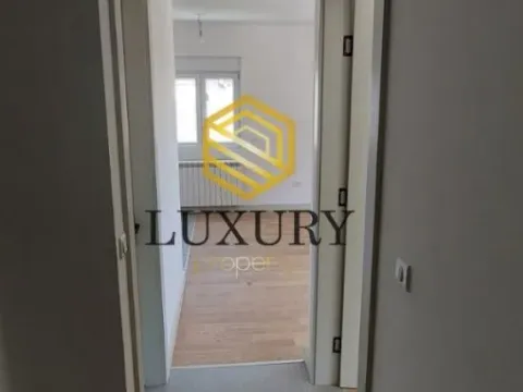 Prodaja, stan, 40m², Centar, Kolašin - image 10