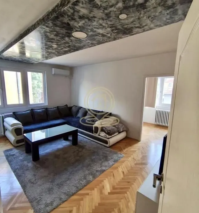 Prodaja, četvorosoban stan, 79m², Palilula, Niš