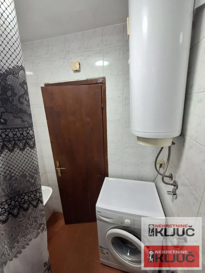 Rent, studio apartment, 25m², Grbavica, Novi Sad Sve Podlokacije