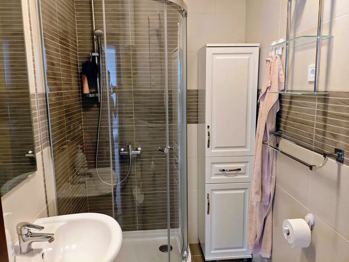 Prodaja, trosoban stan, 114m², Dobrota, Kotor