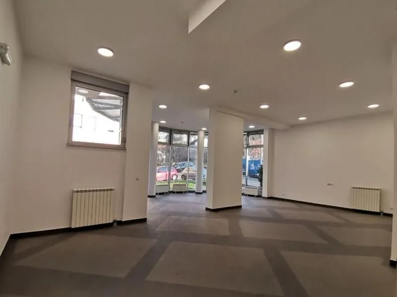 Rent, office space, 84m², Kluz, Zvezdara Sve Podlokacije