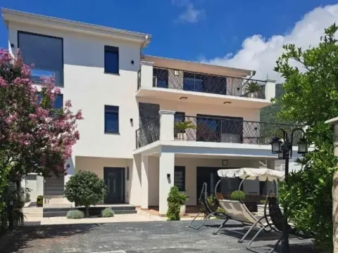 Prodaja, kuća, 296m², Lastva Grbaljska, Kotor - image 6