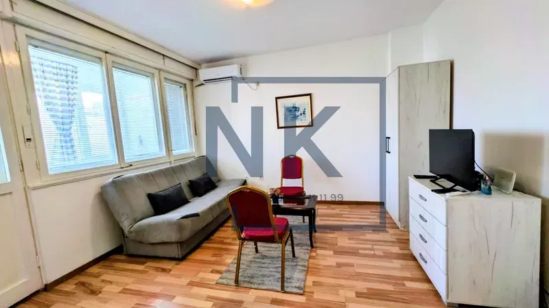 Rent, studio apartment, 33m², Pejton, Podgorica