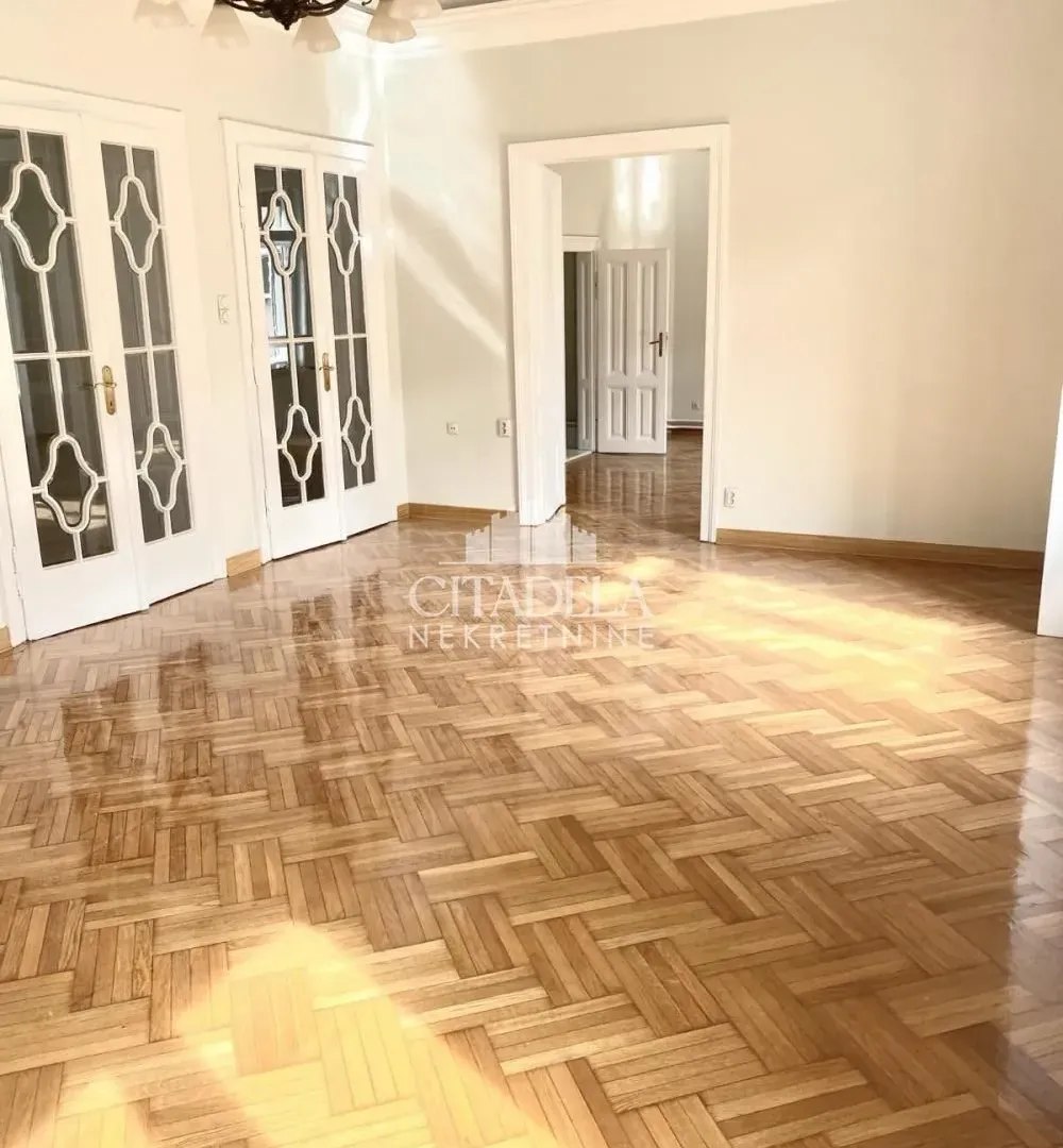 Rent, apartment, 239m², Stari Grad, Beograd