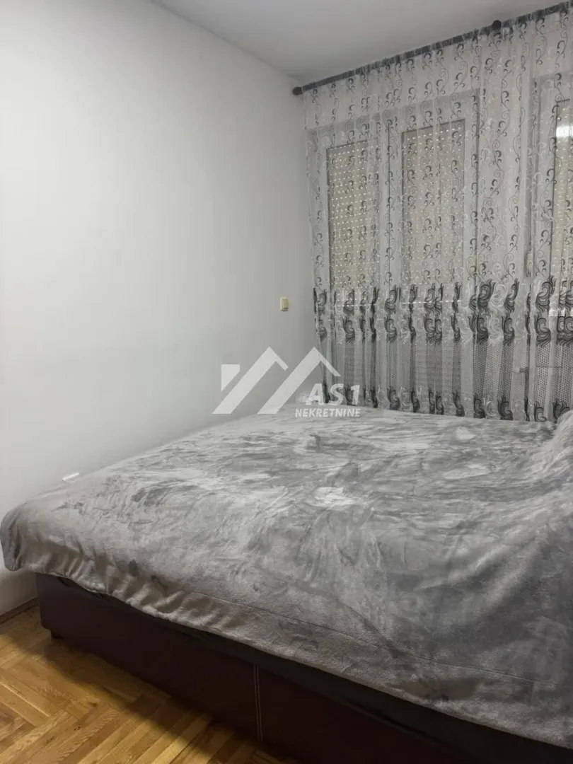 Izdavanje, jednosoban stan, 38m², Rotkvarija, Novi Sad Sve Podlokacije