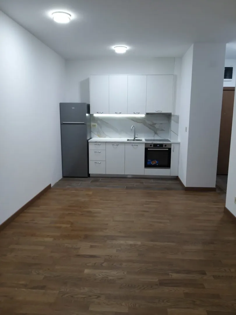 Rent, one bedroom apartment, 49m², Centar, Budva